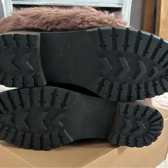 UGG Otelia Coconut Leather Sheepskin Cuff Ankle Mini Boots Booties Size 8.5 EUC - Picture 6 of 13